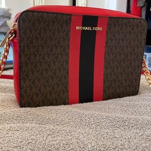 Michael Kors Cross body